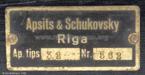 T32; Apsitis & Zhukovskis (ID = 669273) Radio