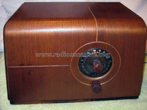 578B Farm Radio ; Arvin, brand of (ID = 1087567) Radio