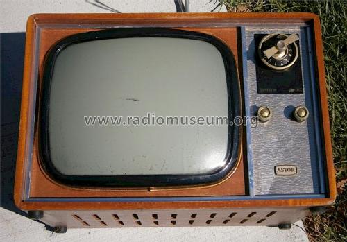 Royal R11P/7 ; Astor brand, Radio (ID = 1102148) Televisore