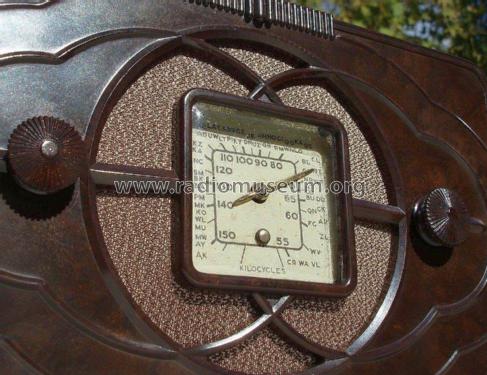 Mickey Mouse EG; Astor brand, Radio (ID = 1991635) Radio