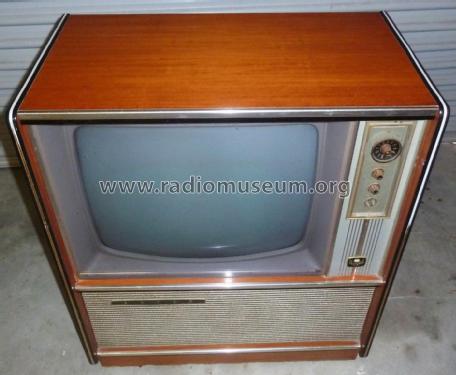 Royal R31C-A/4-Y Ch= Series 4; Astor brand, Radio (ID = 2221287) Television