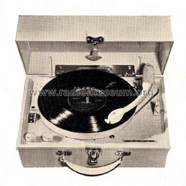 Play-Gram EML; Astor brand, Radio (ID = 3143741) Radio