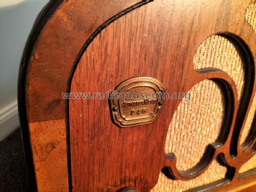 246; Atwater Kent Brand, (ID = 2918688) Radio