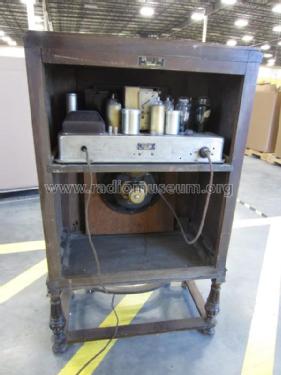 260 Tonebeam Lowboy; Atwater Kent Mfg. Co (ID = 2179438) Radio