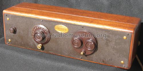 8930 Model 33 table set; Atwater Kent Mfg. Co (ID = 874306) Radio