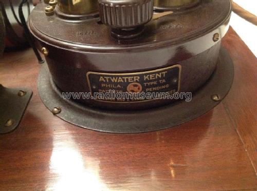 4700 Model 10C compact; Atwater Kent Mfg. Co (ID = 1931031) Radio