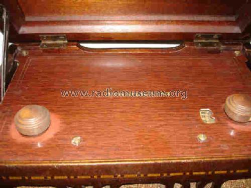 555 Music Box; Atwater Kent Mfg. Co (ID = 310910) Radio