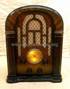 735; Atwater Kent Mfg. Co (ID = 1201647) Radio