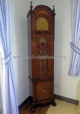 84 Grandfather Clock ; Atwater Kent Mfg. Co (ID = 1617287) Radio