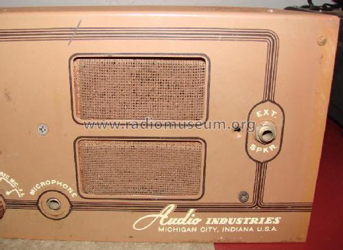 Ultratone Radio & Record Cutter ; Audio Industries (ID = 1615770) Radio