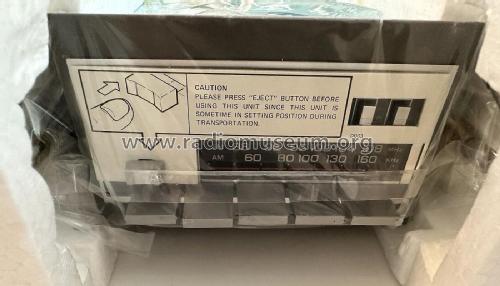 AVX 780; Audiovox Corporation (ID = 2889186) Car Radio
