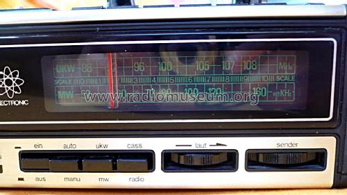 Radio-Cassetten-Recorder ; Auritone brand - see (ID = 1425559) Radio