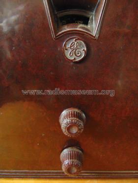 Junior Four Valve Radio ; Australian General (ID = 2150759) Radio