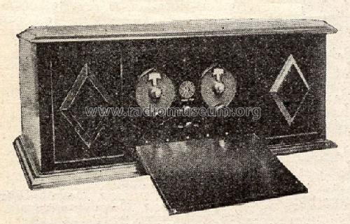 P.D. Mark XVII ; Automobile (ID = 1052062) Radio