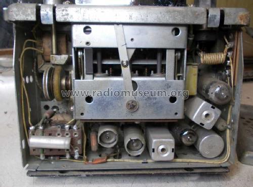 RA107; Autovox SPA; Roma (ID = 1645051) Car Radio