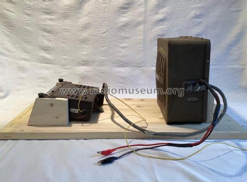 RA10; Autovox SPA; Roma (ID = 2920488) Car Radio