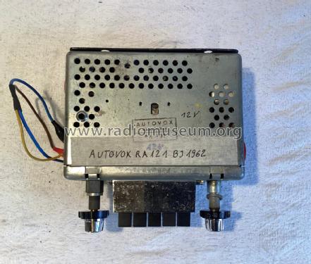 RA121; Autovox SPA; Roma (ID = 2927865) Autoradio