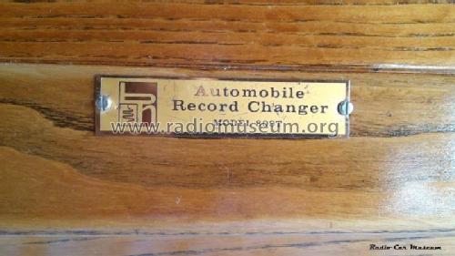 Automobile Record Changer 809T; Barnes & Noble B & N (ID = 1989713) Car Radio