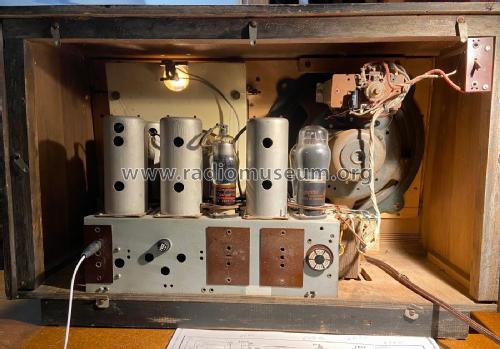 Radiobell 44 ; Bell Telephone Mfg. (ID = 3114717) Radio