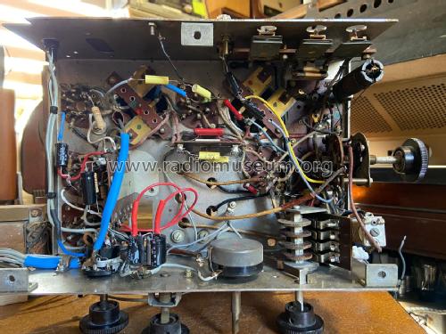 Radiobell 5 ; Bell Telephone Mfg. (ID = 3124888) Radio