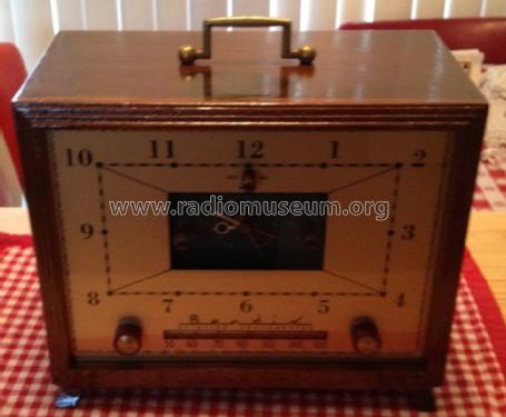 753F 'The Cascade' ; Bendix Radio (ID = 1434766) Radio