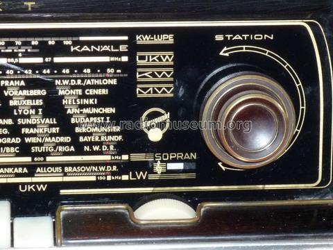 Barcelona H-2054; Blaupunkt Ideal, (ID = 719960) Radio