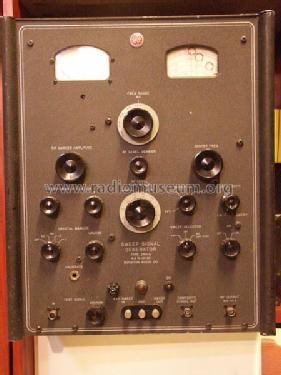 Sweep Signal Generator 240-A; Boonton Radio Corp.; (ID = 504676) Equipment