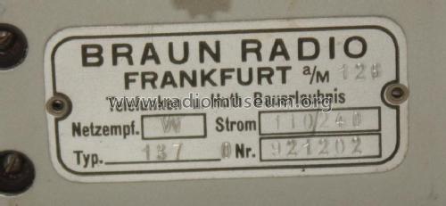 137W; Braun; Frankfurt (ID = 2015279) Radio
