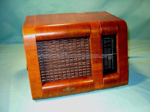 137W; Braun; Frankfurt (ID = 74850) Radio