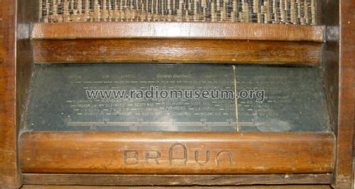 2134; Braun; Frankfurt (ID = 1587351) Radio