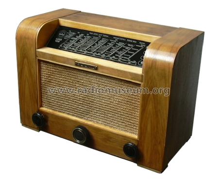 4650W; Braun; Frankfurt (ID = 1267310) Radio