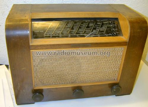 4650W; Braun; Frankfurt (ID = 2916256) Radio