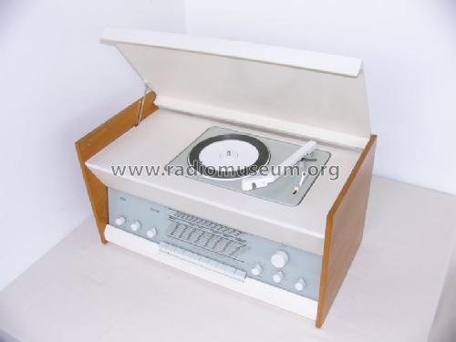 Atelier 2 Ch= RC9; Braun; Frankfurt (ID = 1591059) Radio