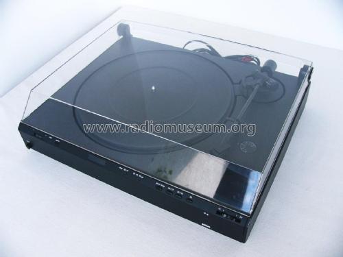 Atelier P4; Braun; Frankfurt (ID = 2120513) R-Player