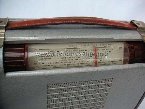 Piccolo P51 ; Braun; Frankfurt (ID = 109851) Radio