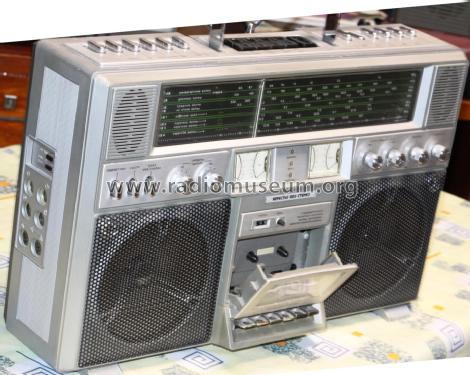 Berestje 002 stereo ; Brest Radio Plant (ID = 2212008) Radio
