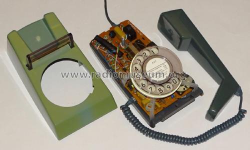 Trimphone 712/722; Standard Telephones (ID = 2309906) Telephony