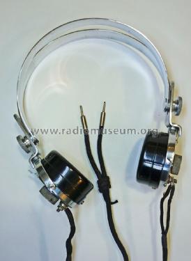 Headphones A; Brown S. G. Ltd.; (ID = 1642871) Parleur