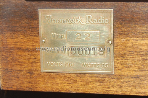 22 ; Brunswick-Balke- (ID = 2516537) Radio