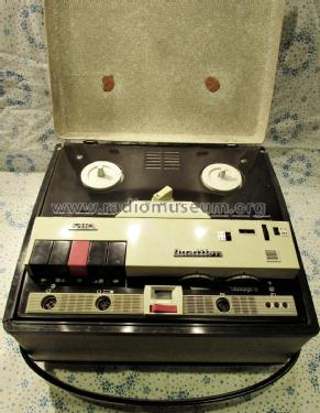 Qualiton, Revue M10; Budapesti (ID = 2383844) R-Player