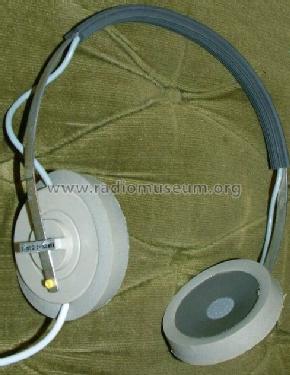 Stereo Headphones FDS22-200; BEAG - Budapesti (ID = 745085) Speaker-P