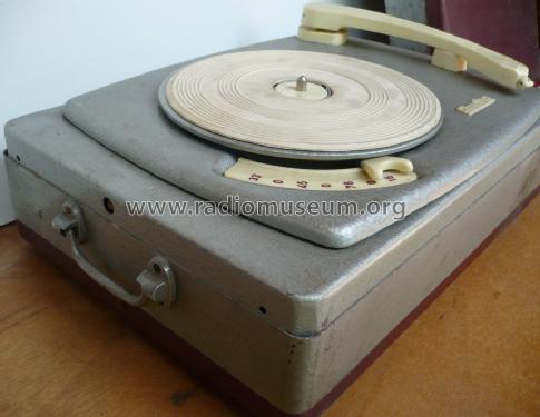 Turntable Audio ; BEAG - Budapesti (ID = 1460999) R-Player