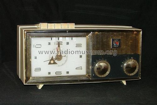 180 ; Bulova Watch Corp.; (ID = 1906418) Radio