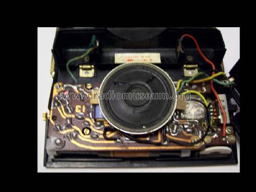 6 Transistor Travel Clock Radio 840; Bulova Watch Corp.; (ID = 2127053) Radio