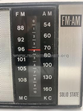 FM-AM Solid State 1640 Series; Bulova Watch Corp.; (ID = 2848829) Radio