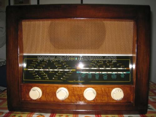 AC34; Bush Radio; London (ID = 1689873) Radio