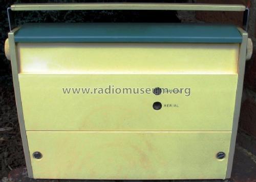 TR102; Bush Radio; London (ID = 2129451) Radio