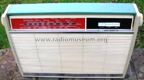 TR102; Bush Radio; London (ID = 269555) Radio