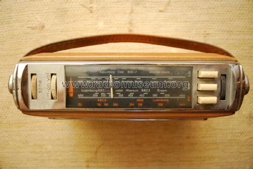 TR130; Bush Radio; London (ID = 2021362) Radio