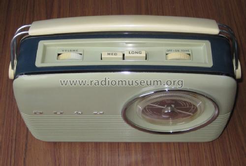 TR82C; Bush Radio; London (ID = 1067073) Radio